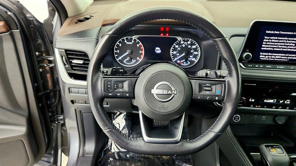 Used 2023 Gun Metallic Nissan FWD SL image 15