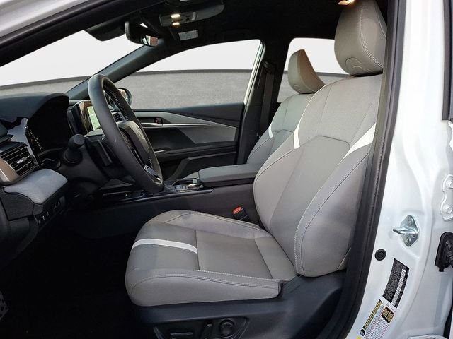 New 2026 Ice Cap Toyota SE image 7