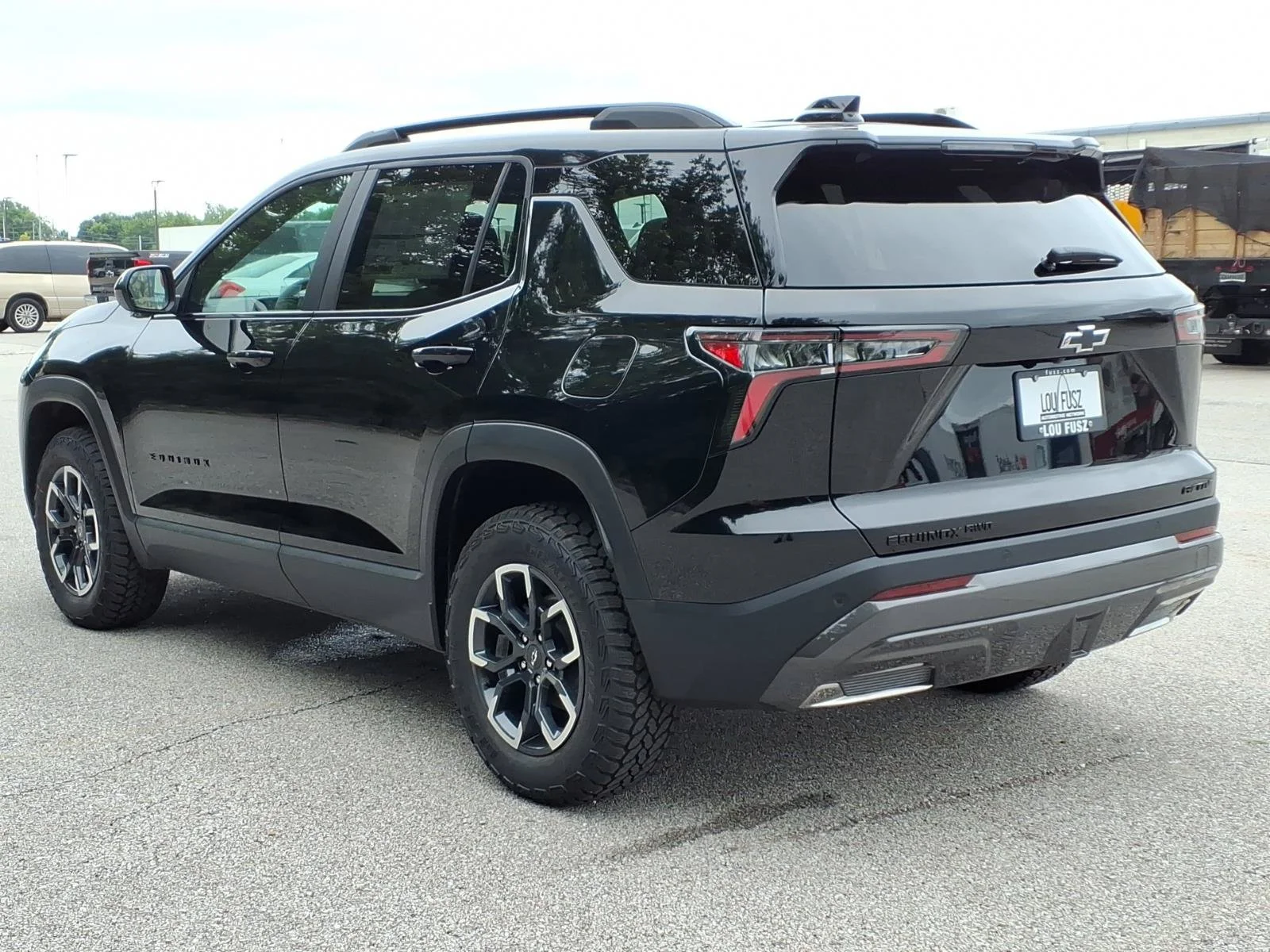 New 2026 Mosaic Black Metallic Chevrolet ACTIV image 4