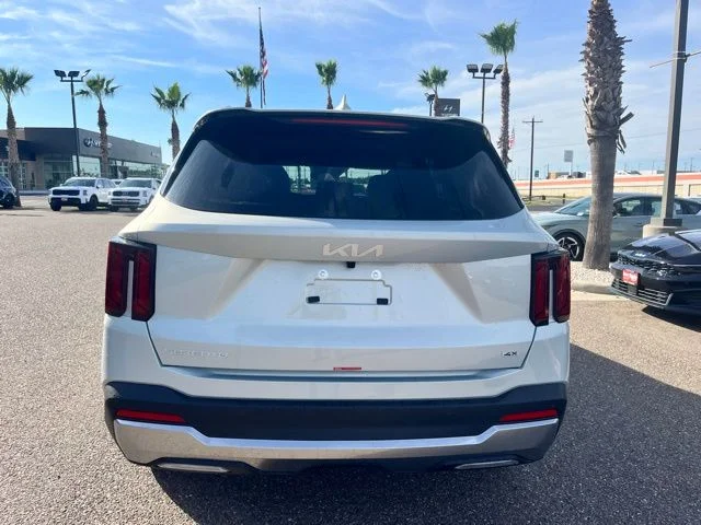 New 2026 White Kia S image 6