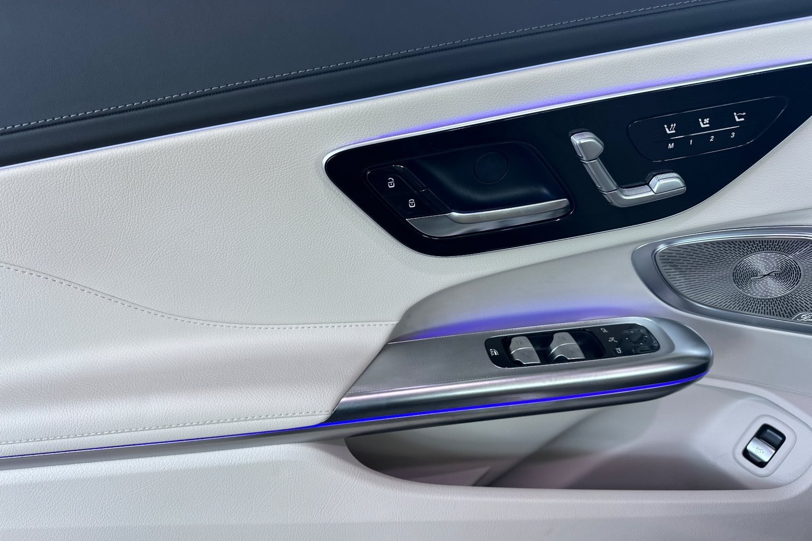 New 2027 Silver Mercedes-Benz CLE 450 image 12