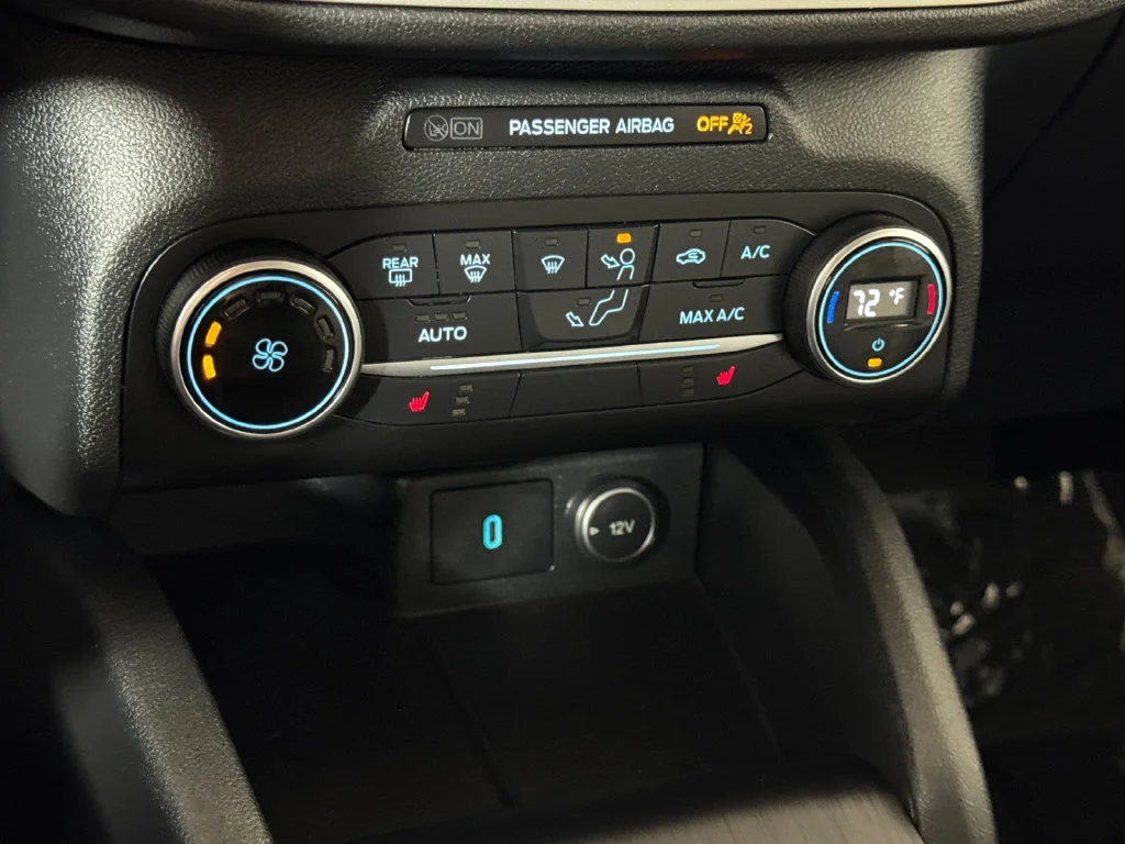 Used 2020 Orange Metallic Ford SE image 24