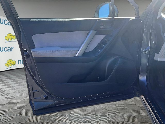 Used 2015 Gray Subaru 2.5i Premium image 19