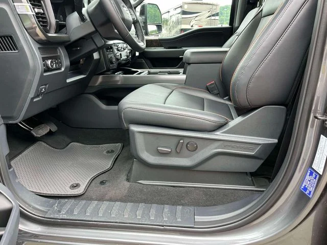 New 2027 Carbonized Gray Metallic Ford F-250® Lariat® image 21