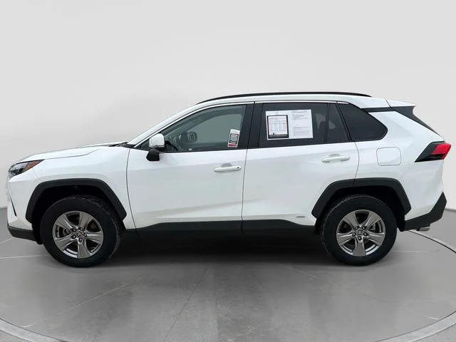 Used 2024 White Toyota XLE image 7