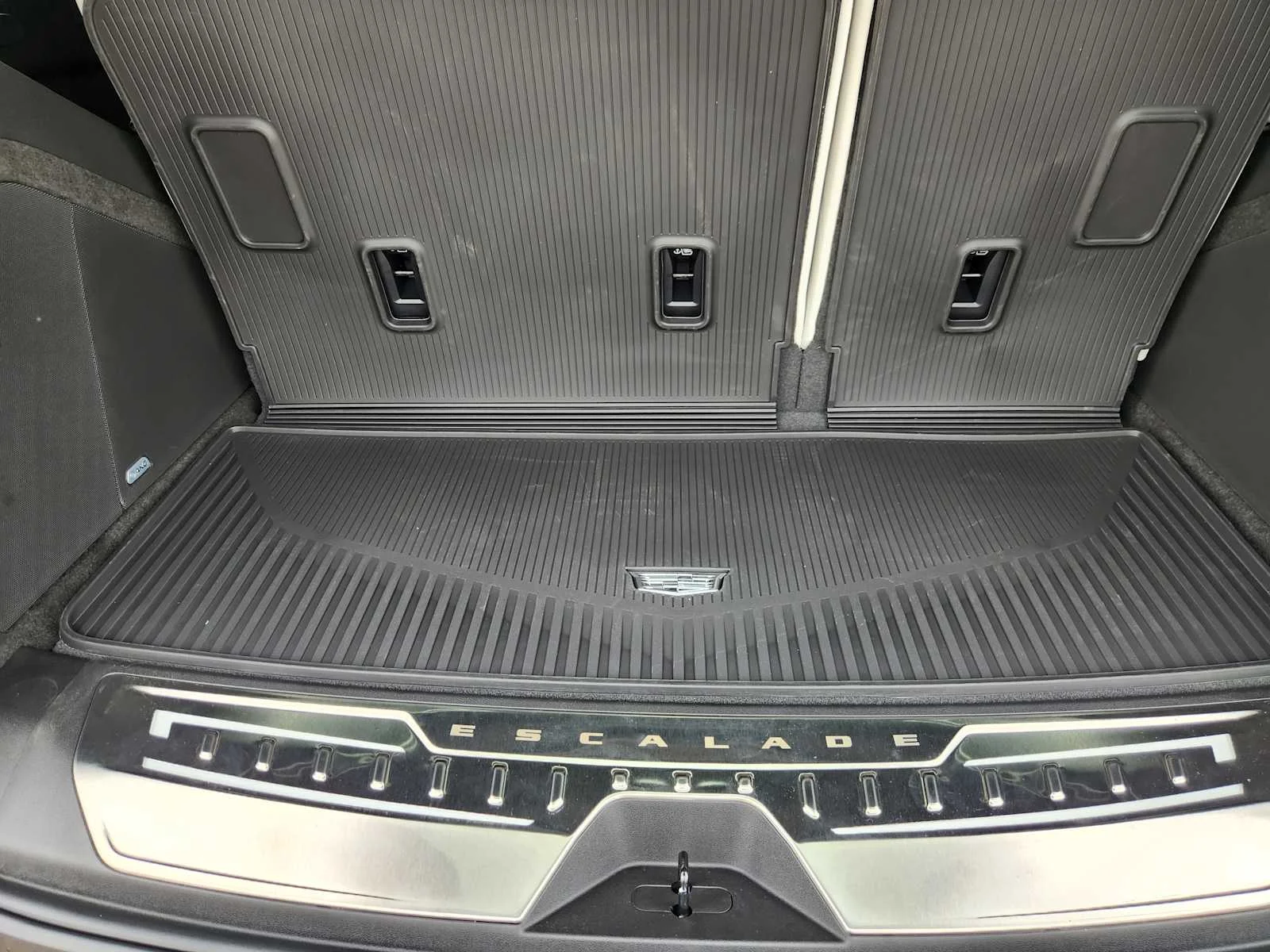 2026 Cadillac Escalade Platinum Sport - Photo 23