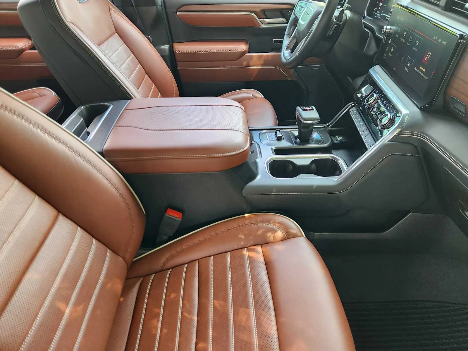 Used 2025 Sterling Metallic GMC Denali Ultimate image 12