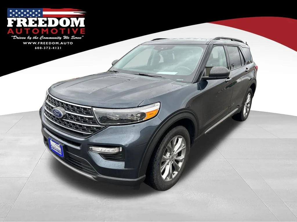 2022 Ford Explorer XLT 4WD's photo