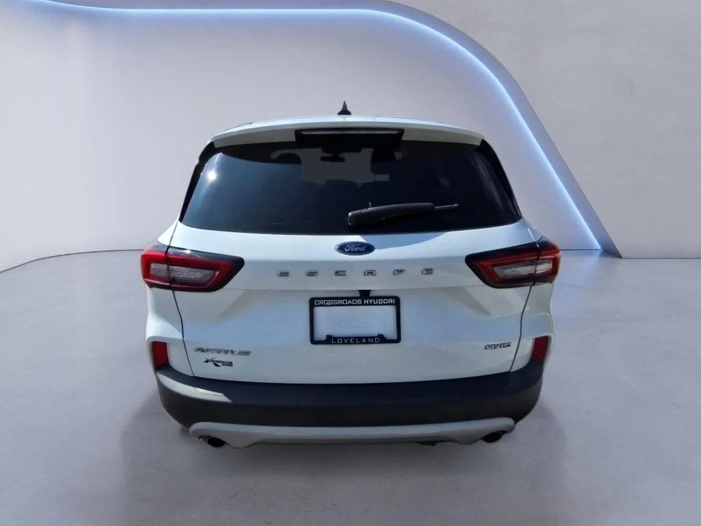 Used 2023 Oxford White Ford Active image 5