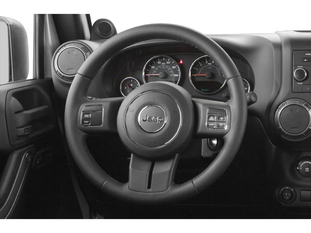 Used 2018 Granite Crystal M Jeep Sport image 4
