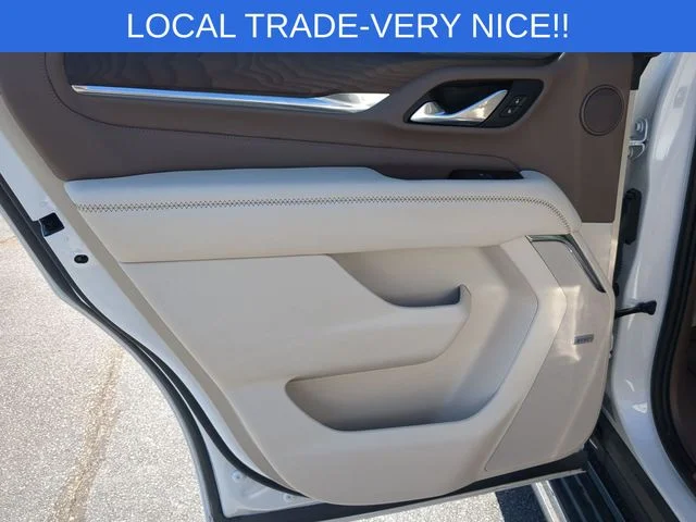 Used 2023 White GMC Denali image 29