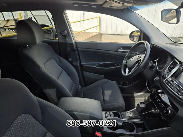 Used 2017 Gray HYUNDAI NIGHT image 8