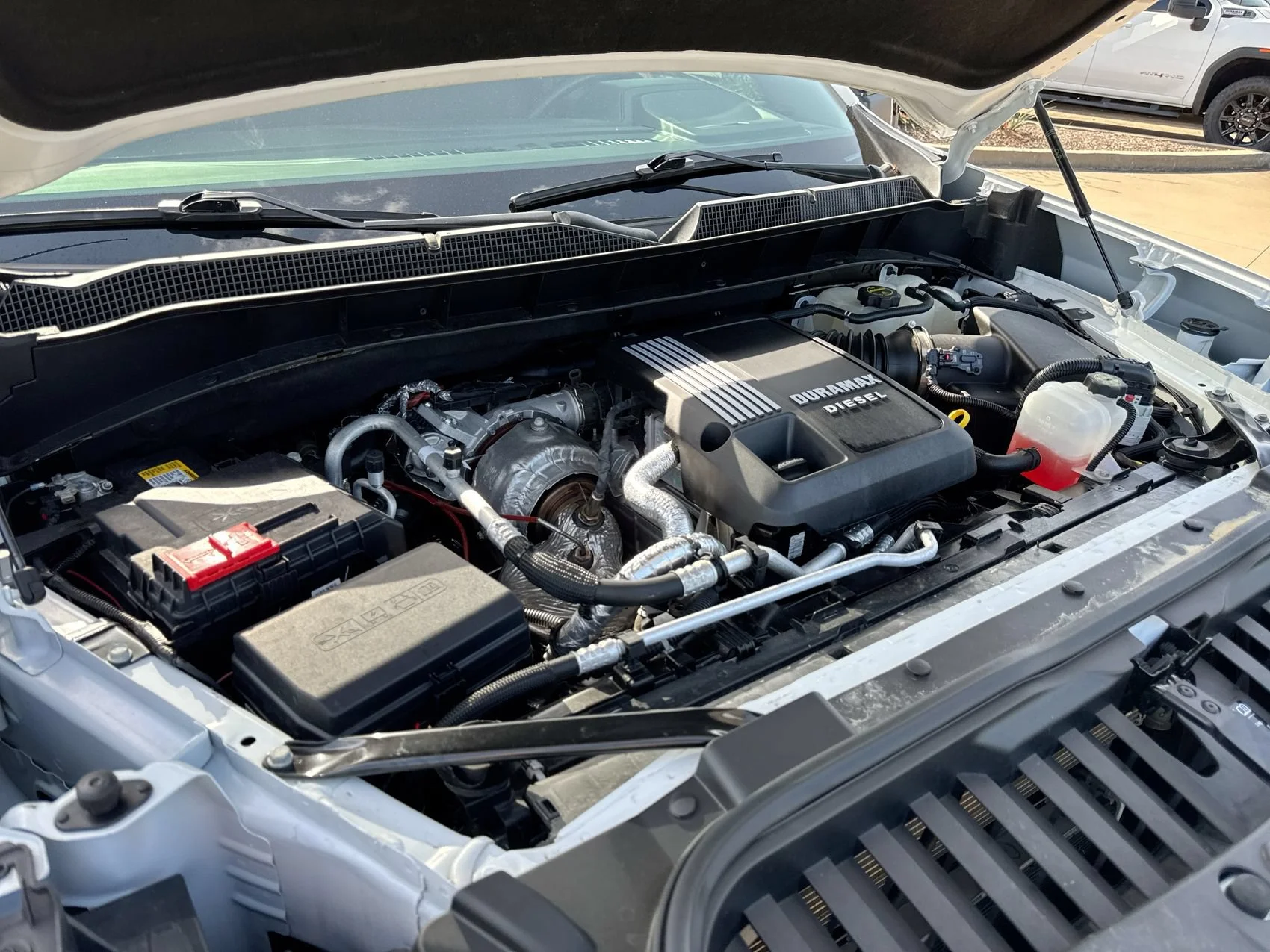 Used 2024 Summit White Chevrolet RST image 26