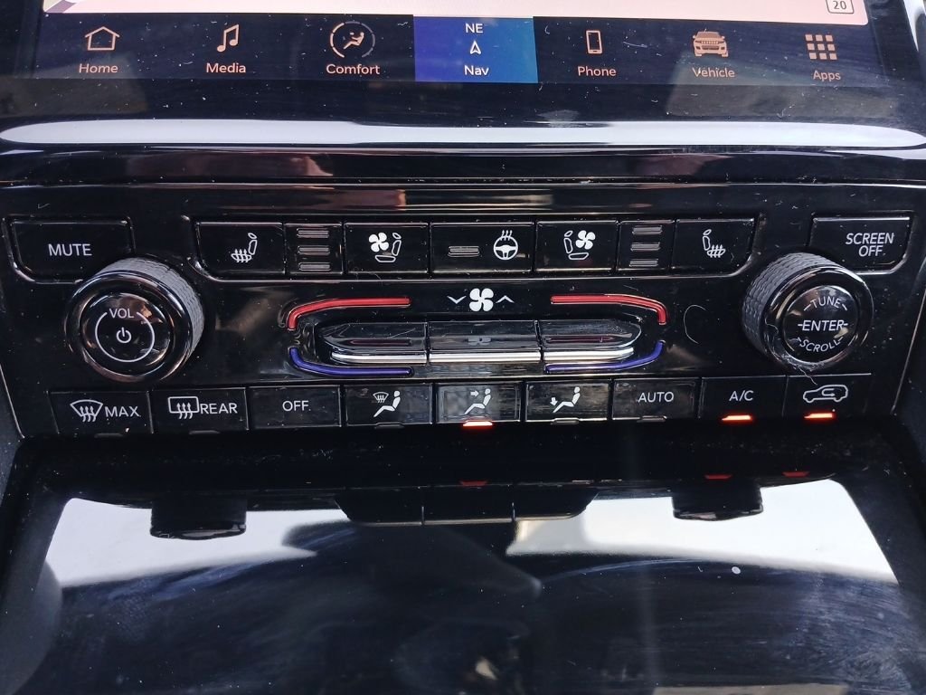 Used 2024 Gray Jeep Overland image 18