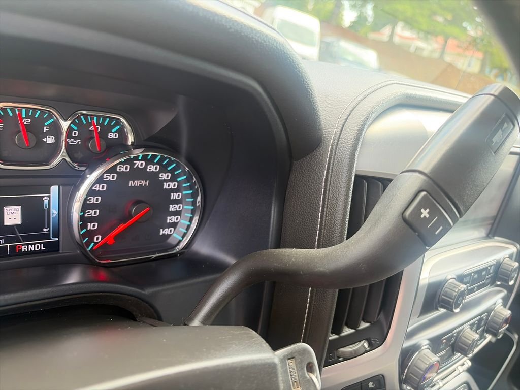 Used 2018 Gray GMC SLT image 24