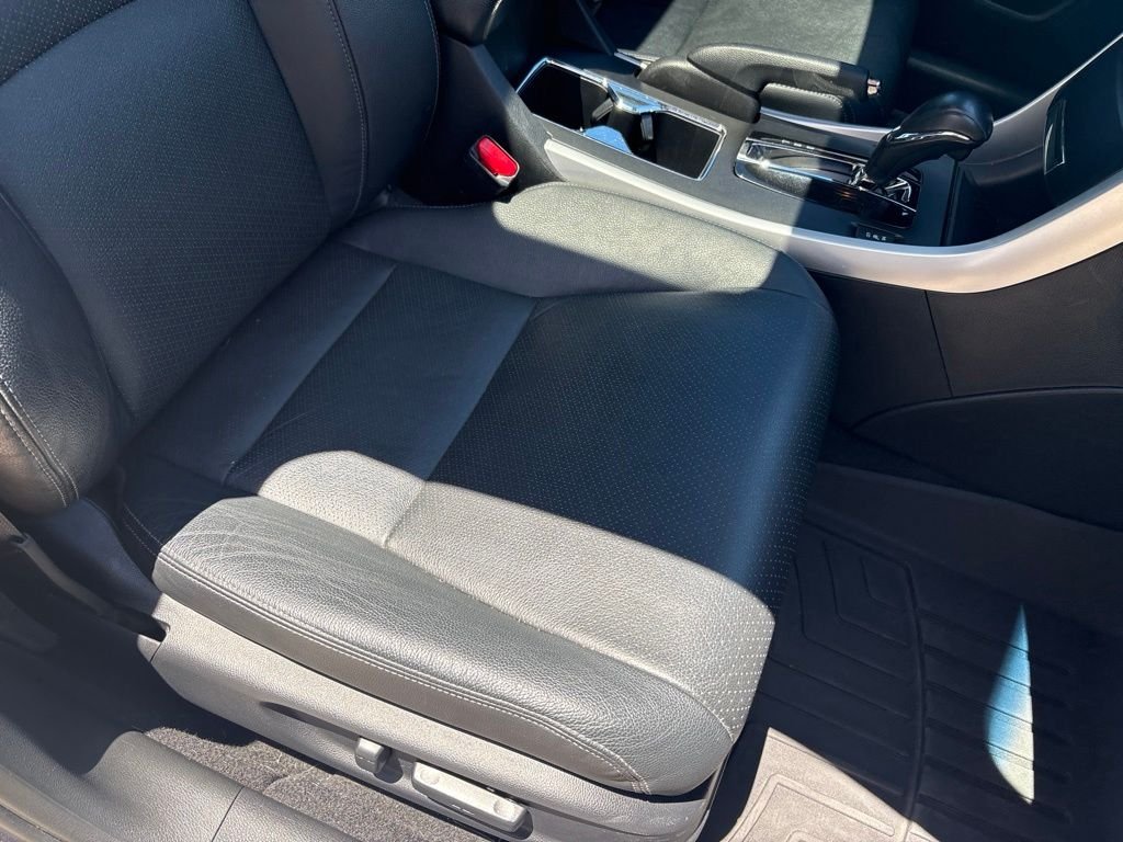 Used 2014 Gray Honda EX-L image 29