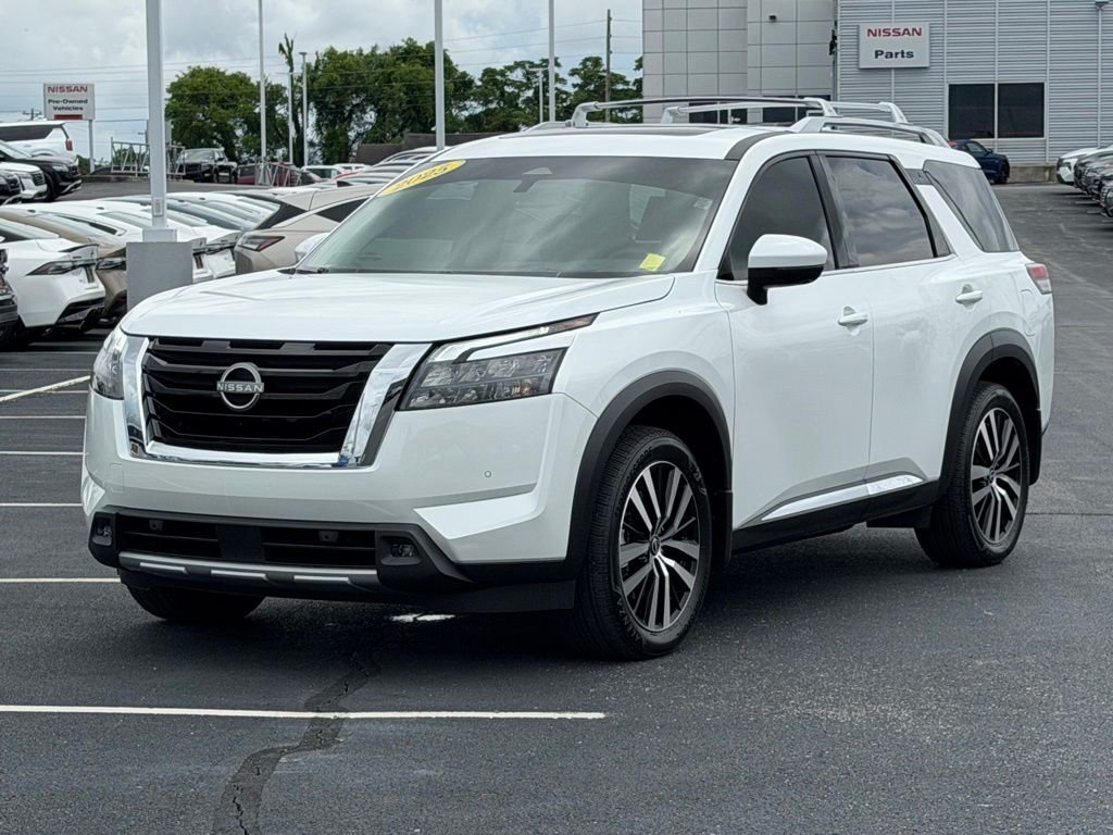 Certified Used 2025 White Nissan Platinum image 9