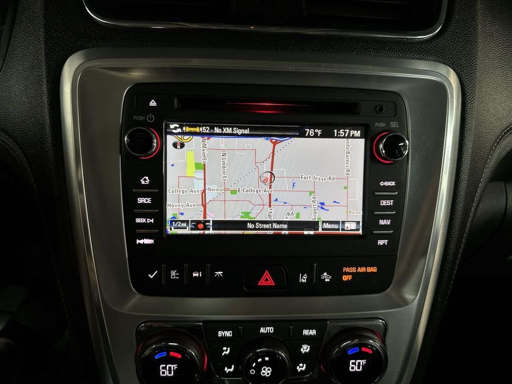 Used 2016 Quicksilver Metallic GMC SLT-1 image 30