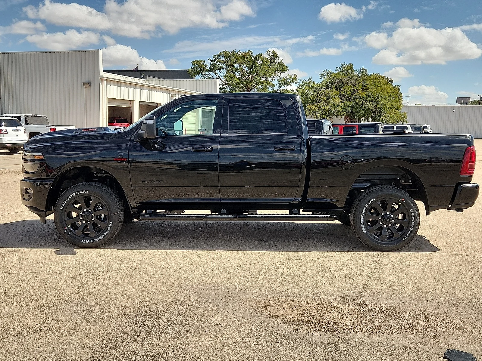 New 2027 Diamond Black Crystal Pearl-Coat  Paint Ram LARAMIE CREW CAB 4X4 6