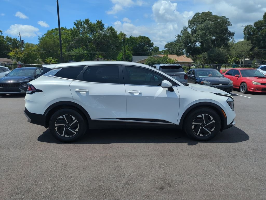 Used 2025 White Kia LX image 8