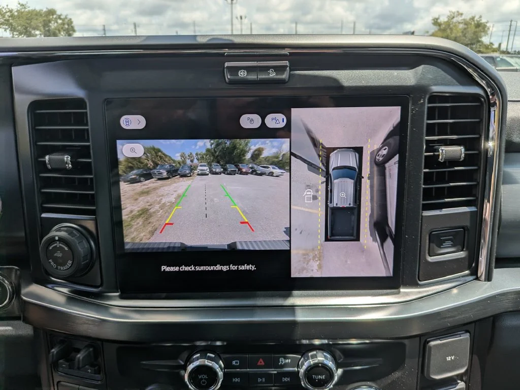 New 2026 Glacier Gray Metallic Tri-Coat Ford F-250® Lariat® image 25