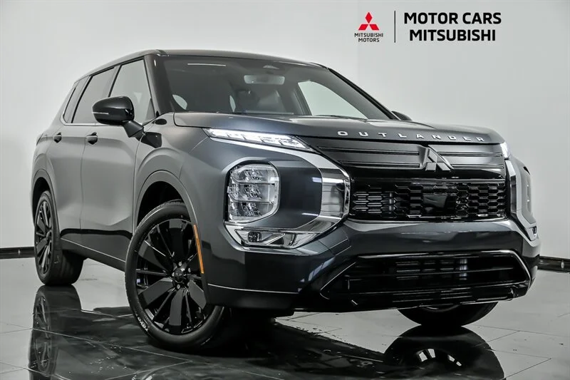 2026 Mitsubishi Outlander LE