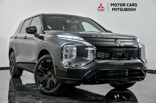 2026 Mitsubishi Outlander LE