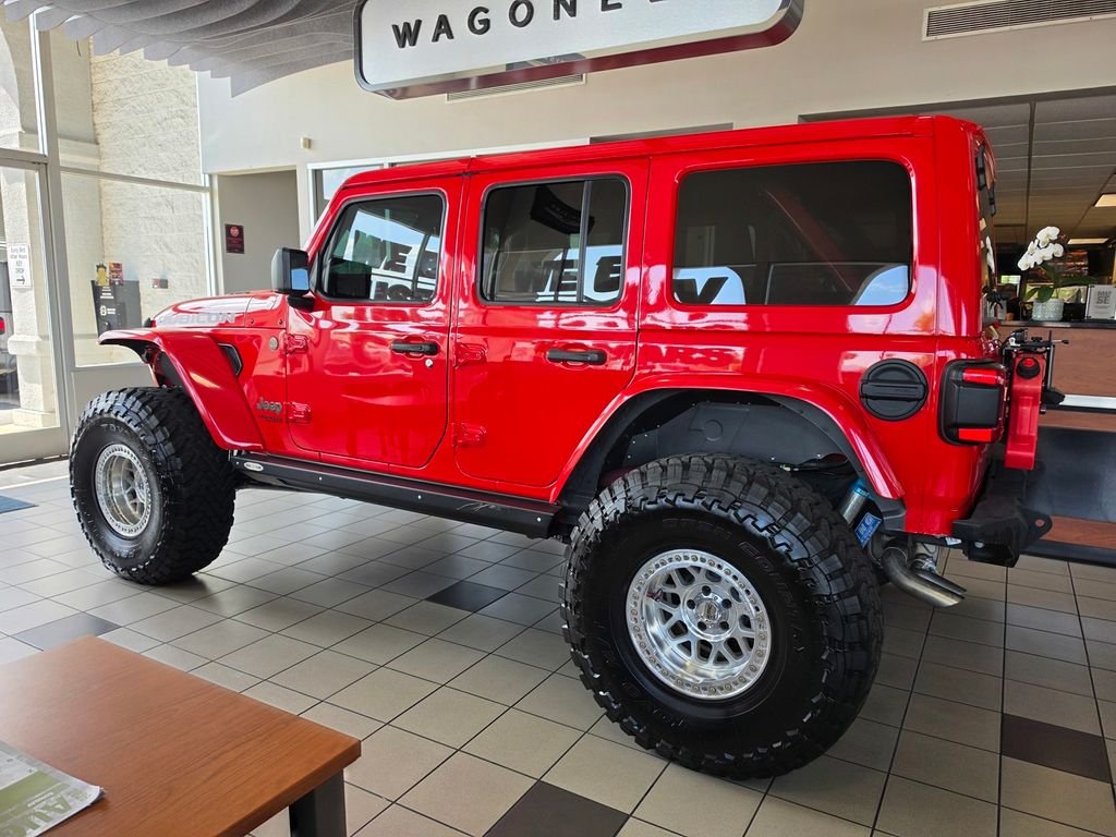 Used 2022 Red Jeep Unlimited Rubicon 392 image 6