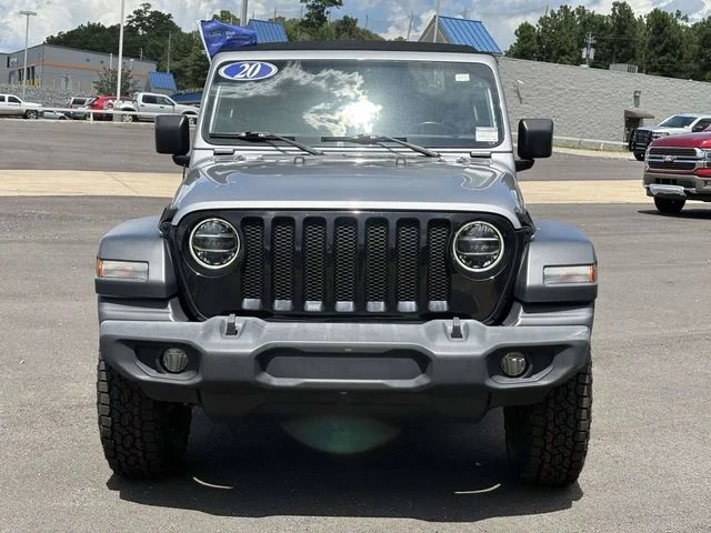 Used 2020 Billet Silver Clearcoat Metallic Jeep Unlimited Sport image 2