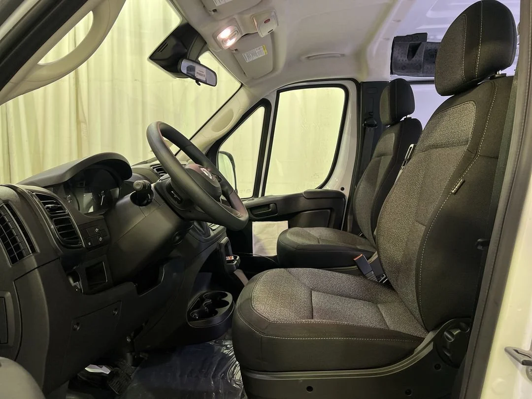 New 2026 Bright White Clear-Coat Exterior Paint RAM Tradesman 1500 Low Roof 136 WB w/Pass Seat image 13