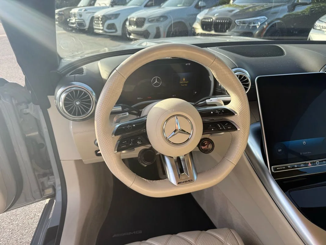 Used 2022  Mercedes-Benz 4MATIC® image 18