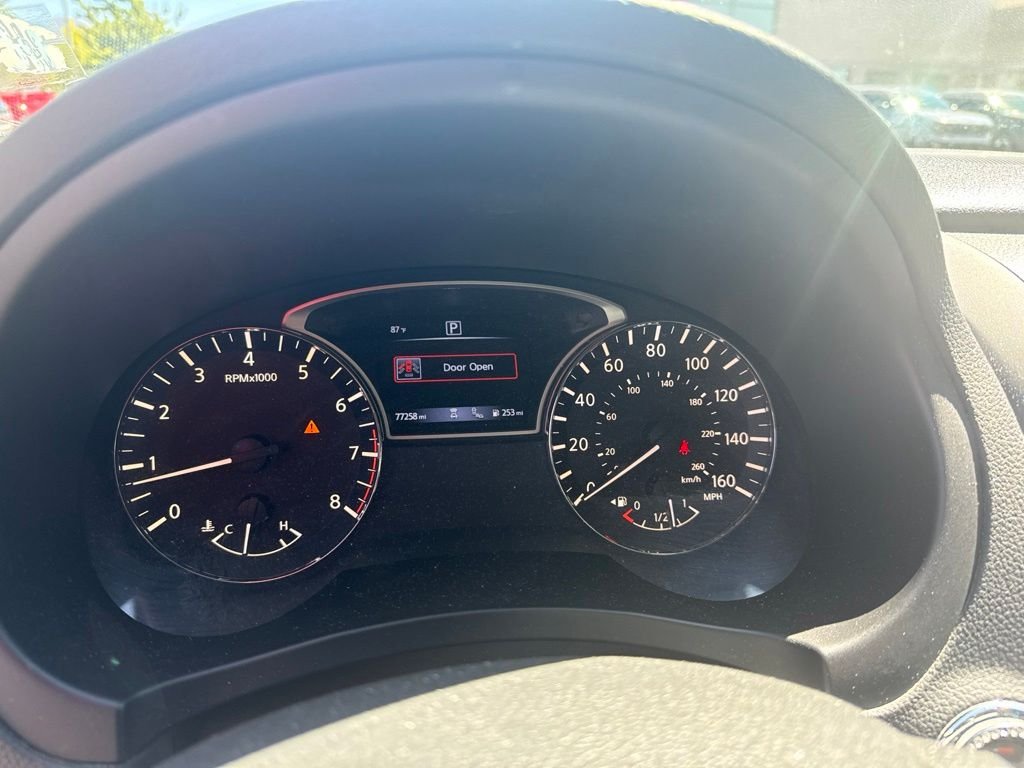 Used 2018 Blue Nissan 2.5 SL image 26