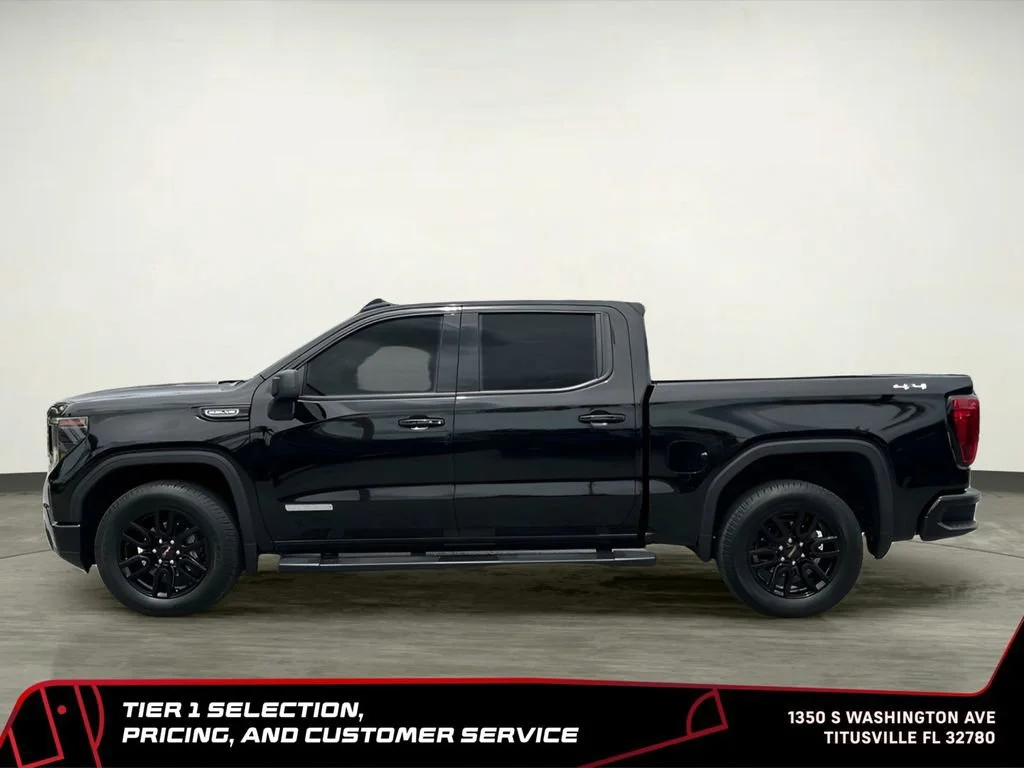 Used 2025 Onyx Black GMC Elevation image 4
