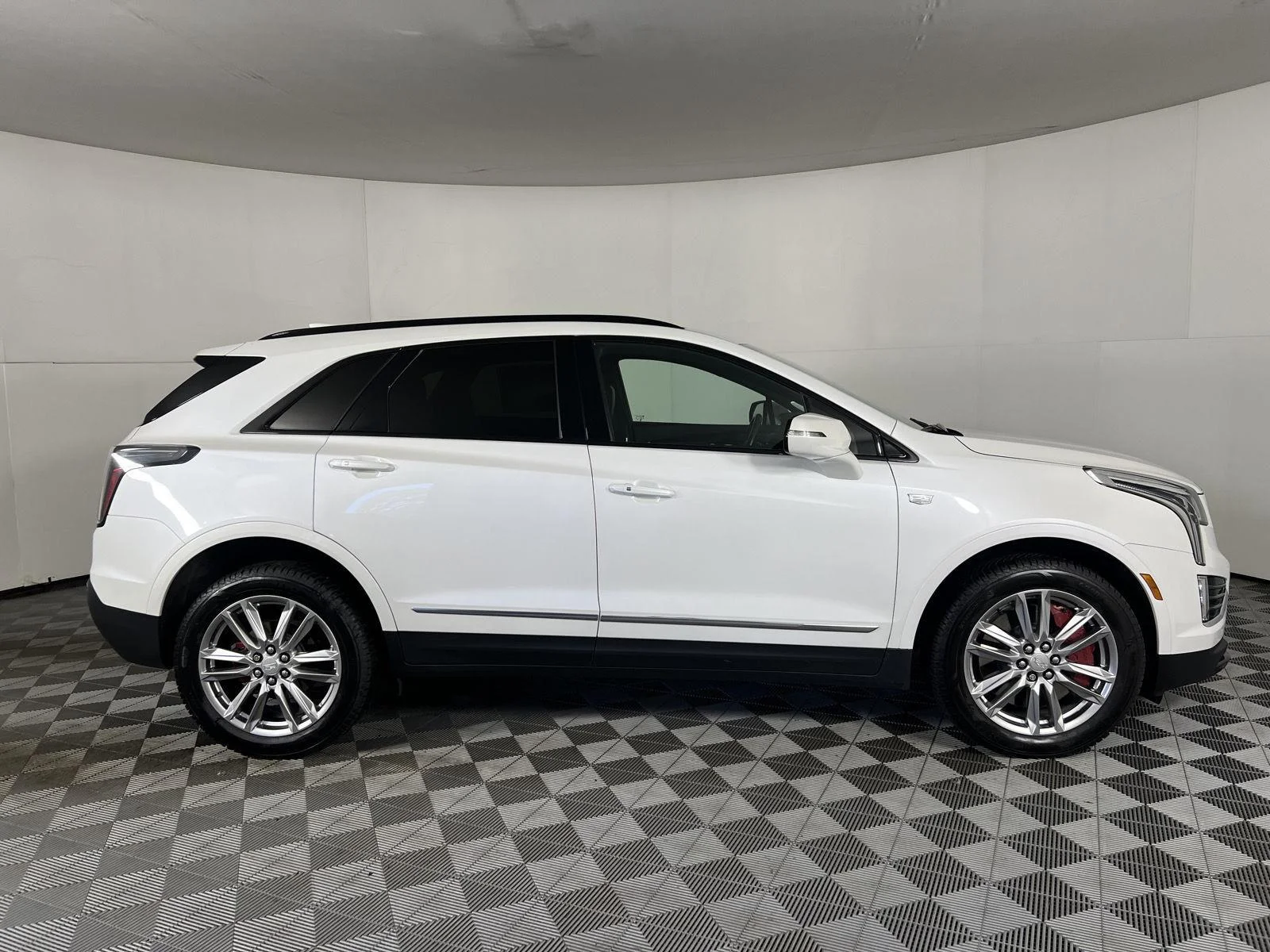Used 2023 Crystal White Tricoat Cadillac AWD Sport image 10