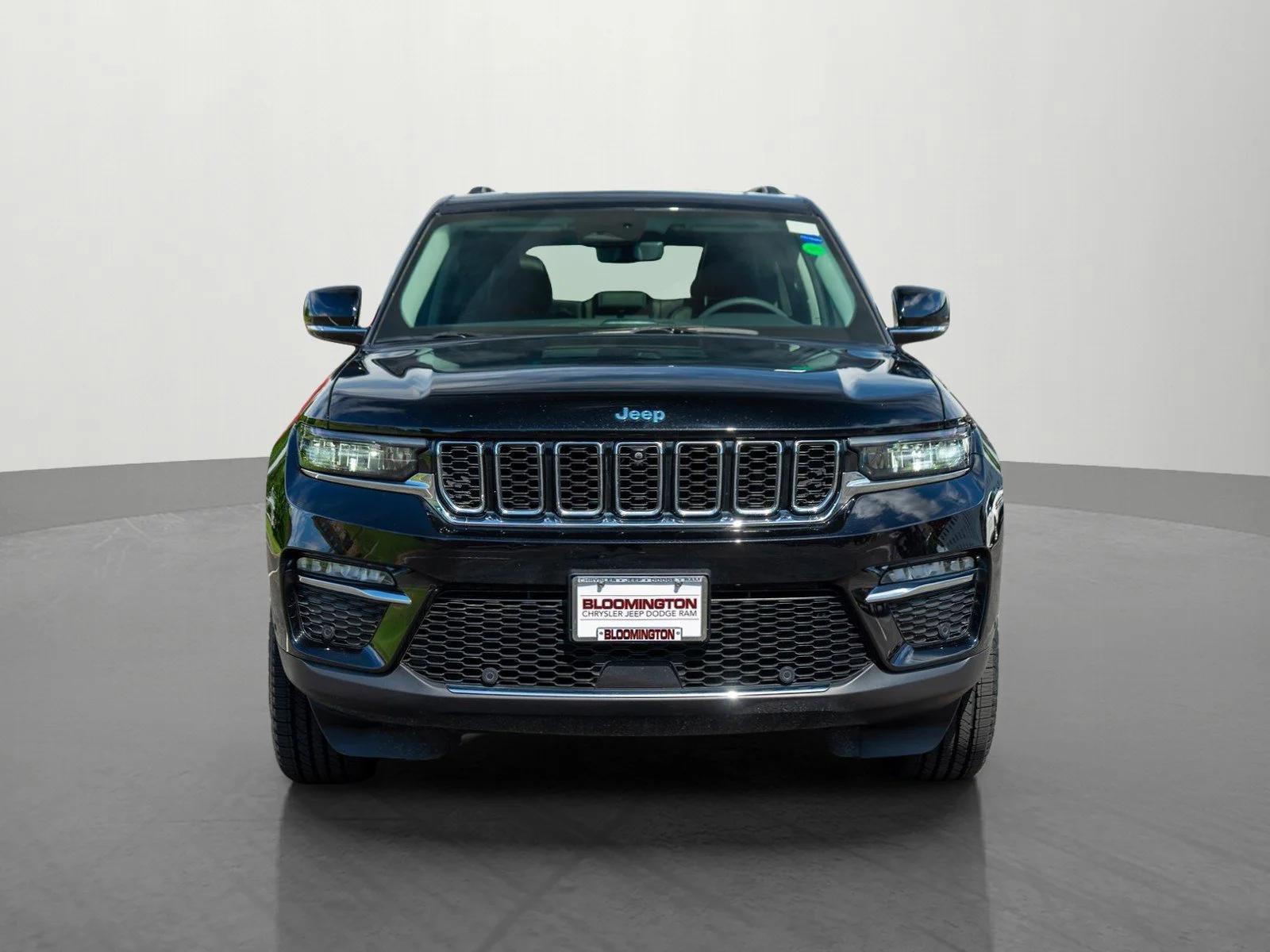 Used 2022 Jeep Grand Cherokee 4xe with VIN 1C4RJYB61N8756952 for sale in Minneapolis, Minnesota