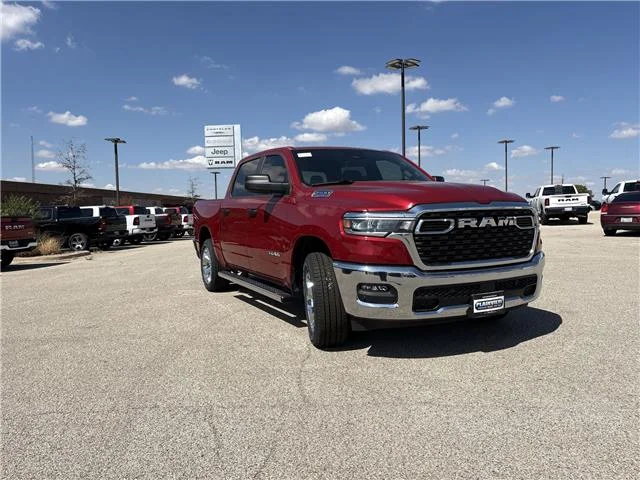 New 2026 Molten Red Pearl-Coat  Paint Ram BIGHORN/LONESTAR CREW 4X4 image 2
