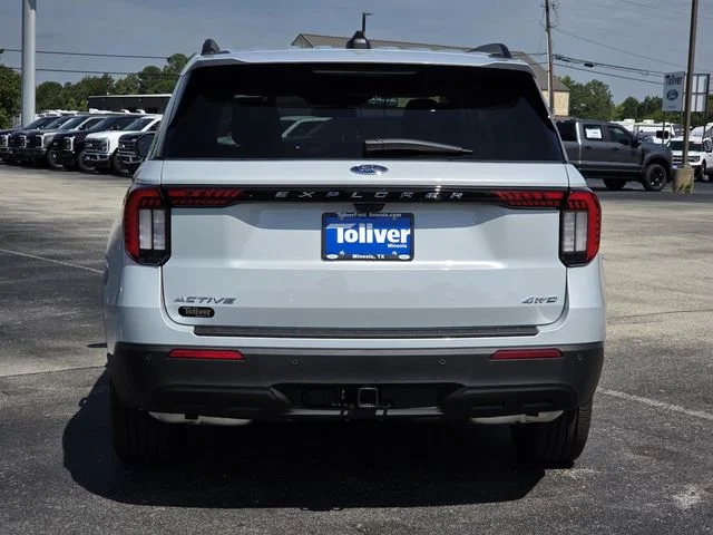 New 2026 Space White Metallic Ford Active image 5