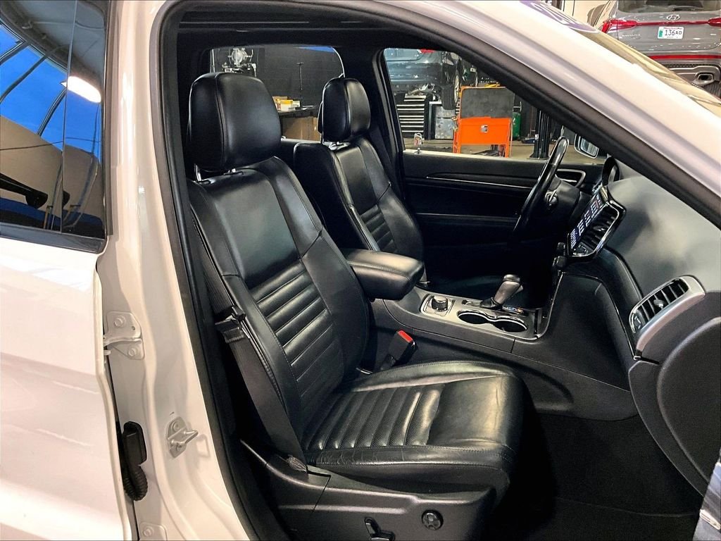 Used 2020 White Jeep Limited X image 11