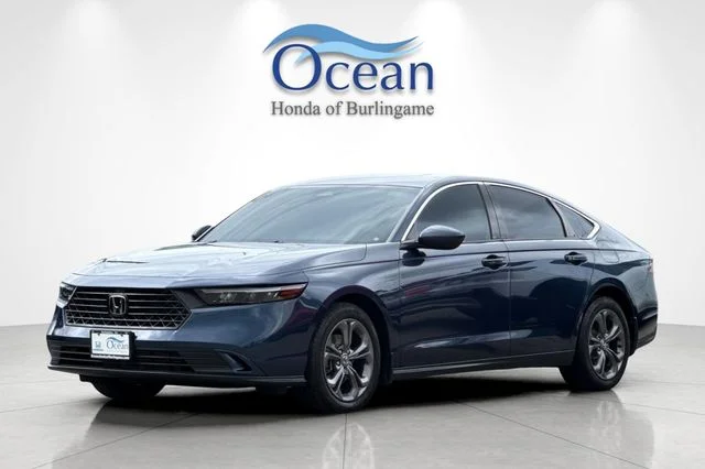 Used 2024 Canyon River Blue Metallic Honda EX image 8