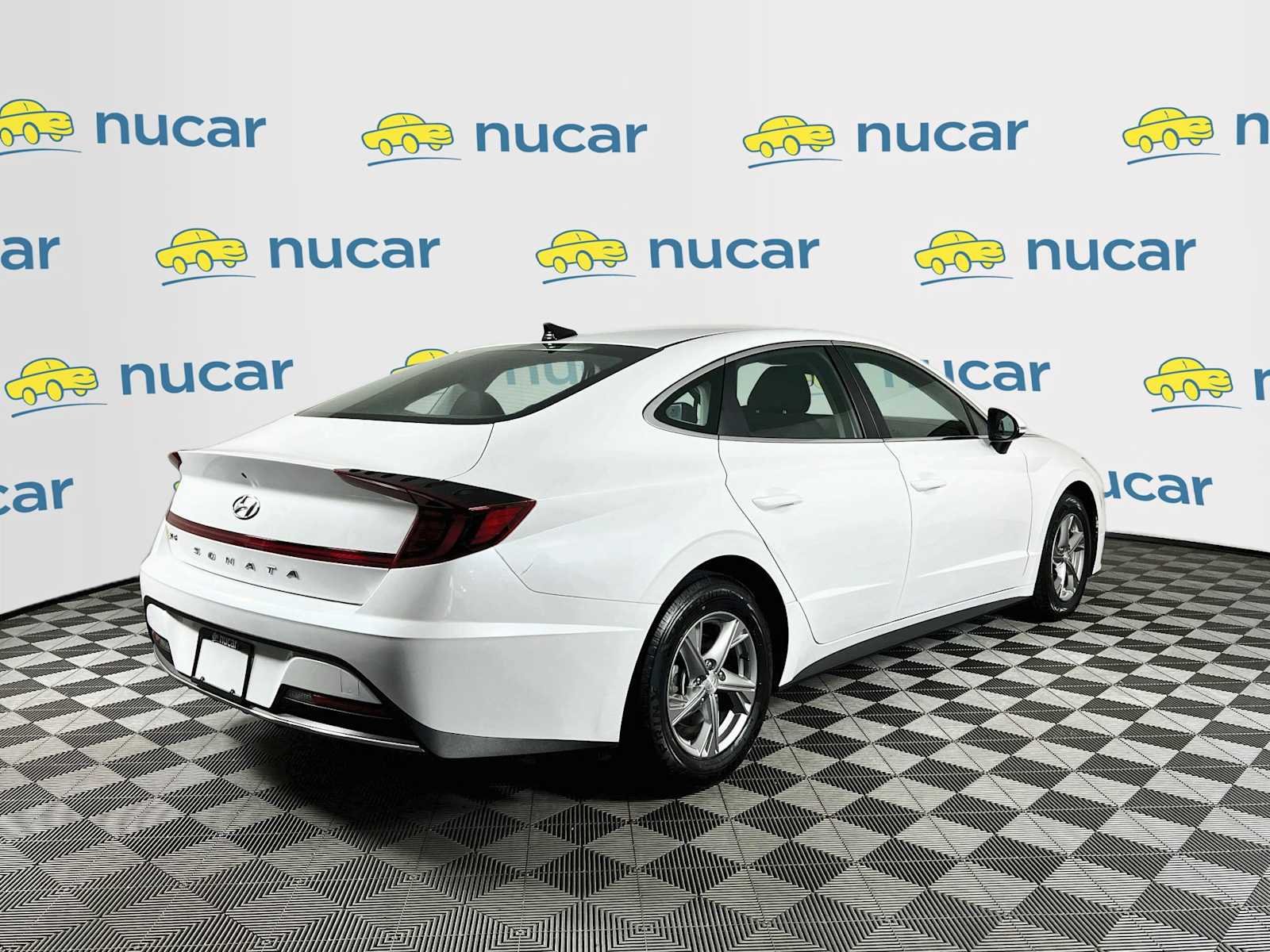 Used 2023 Serenity White Hyundai SE image 7
