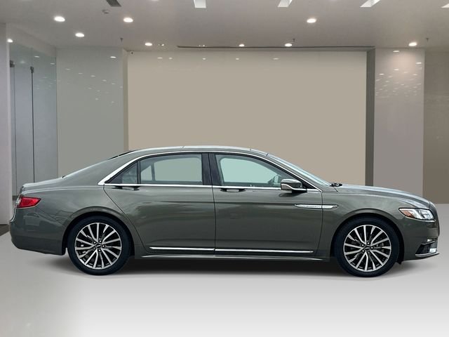 Used 2017 Green Lincoln Select image 5