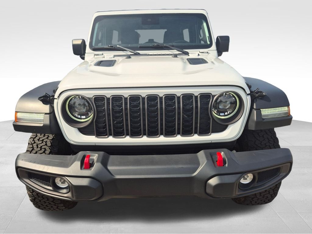 Used 2024 White/off-white Jeep Rubicon image 8