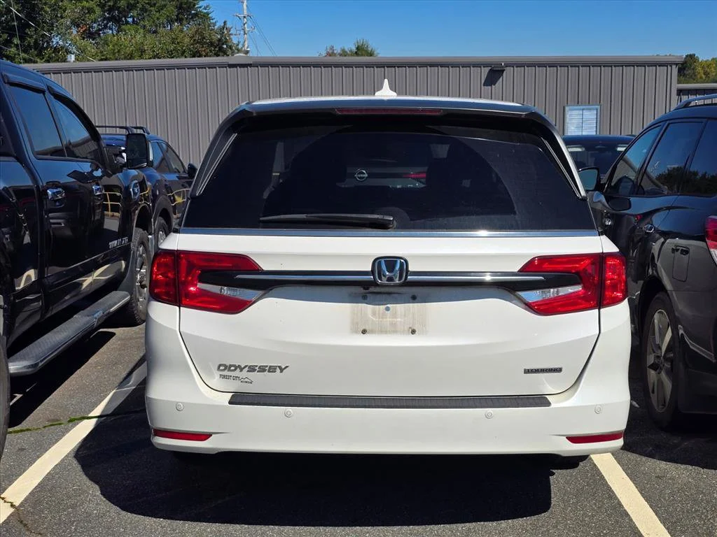 Used 2023  Honda Touring image 11