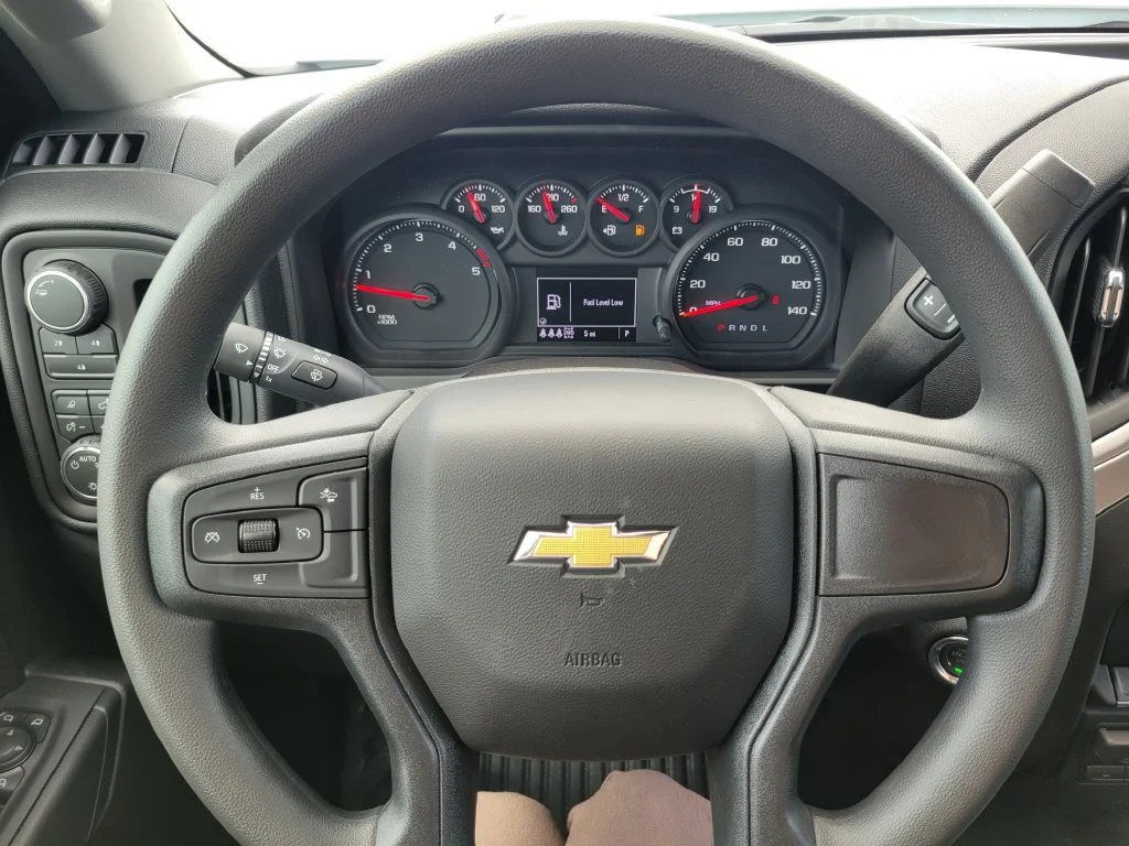 New 2026 Summit White Chevrolet Work Truck image 29