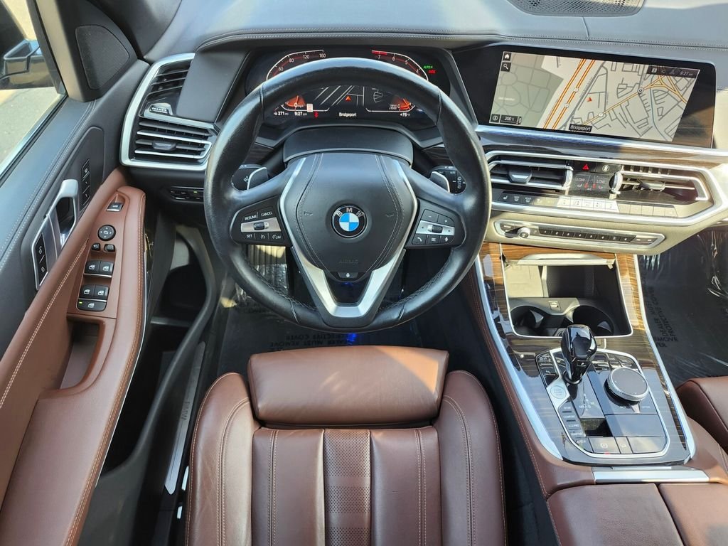 Used 2021 Gray BMW xDrive40i image 14