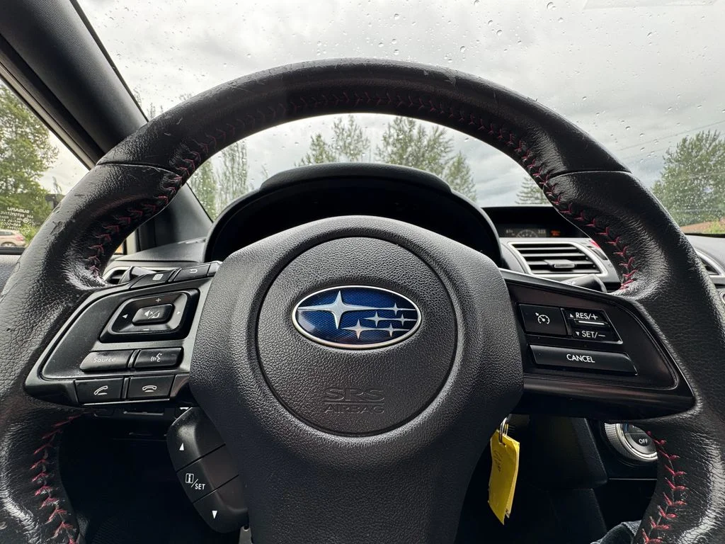 Used 2017 Crystal White Pearl Subaru Base image 15