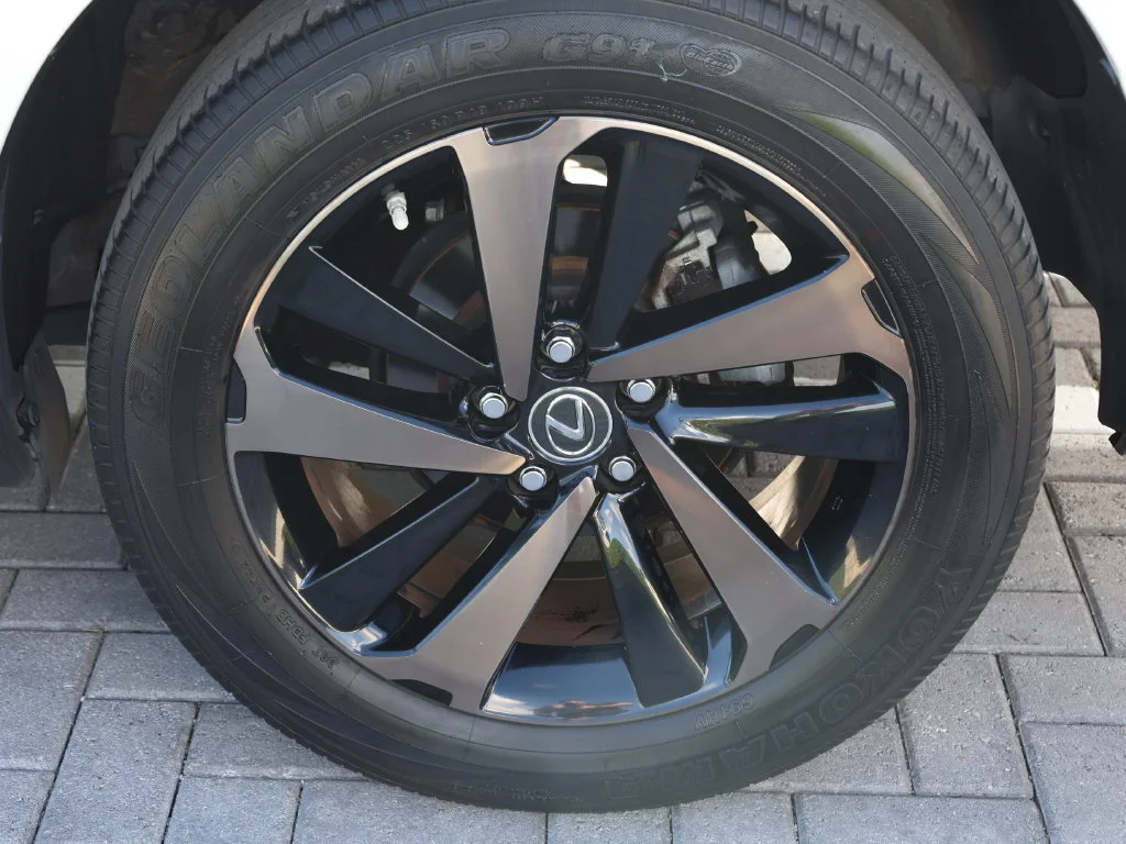 Used 2020 White Lexus 300 Base image 43