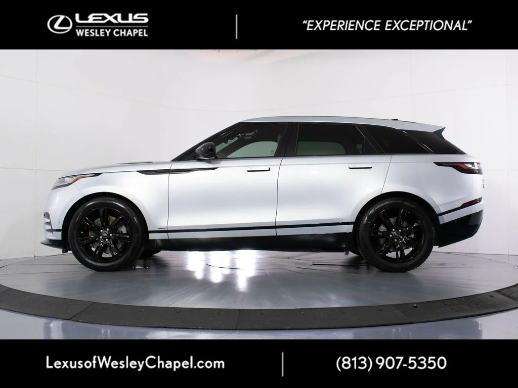 Used 2021 Silver Land Rover R-Dynamic S image 7