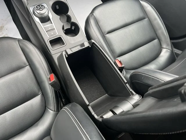 Used 2024 Black Ford Platinum image 25