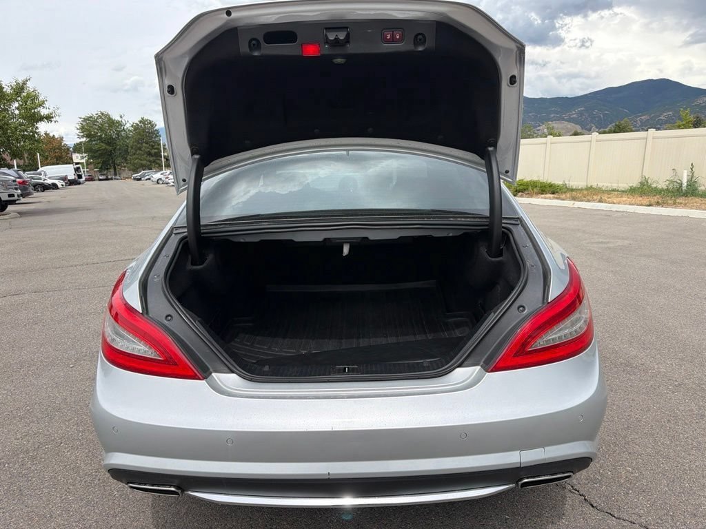 Used 2014 Palladium Silver Metallic Mercedes-Benz CLS 550 image 12